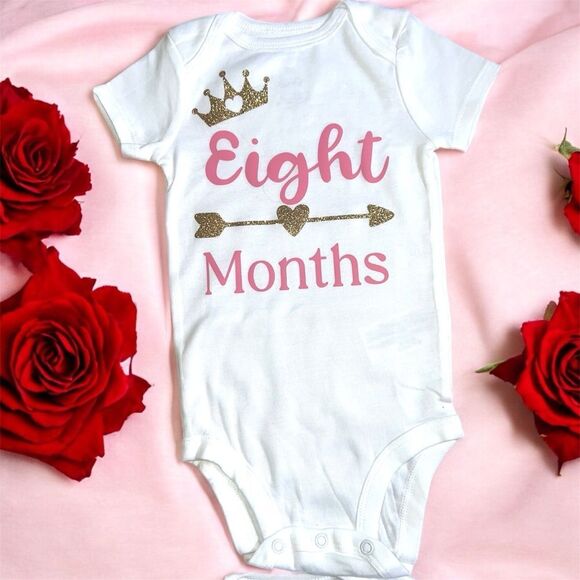 ๐โPrincess Milestone Onesie โ Choose Your Month! ๐ - Picture 9 of 13